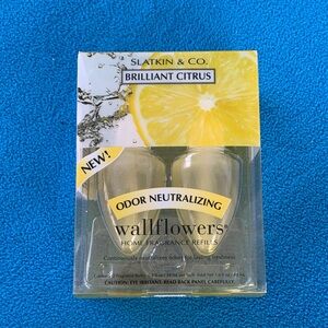 Bath & Body Works  - Brilliant Citrus 2 Bulbs - Discontinued -Wallflowers -NWT